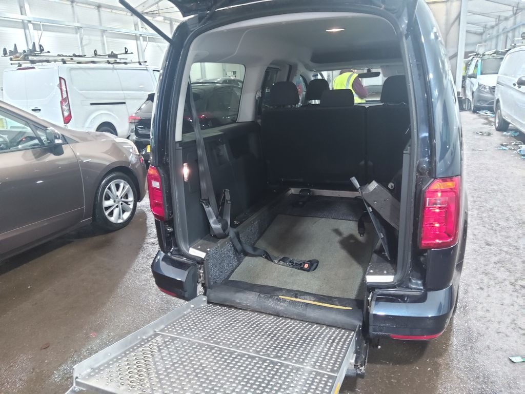 Used Volkswagen Caddy Maxi Life 2019 for sale - 77035767: Photo 4