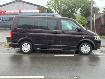 Used Volkswagen Transporter Shuttle 2015 for sale - 76420733: Photo