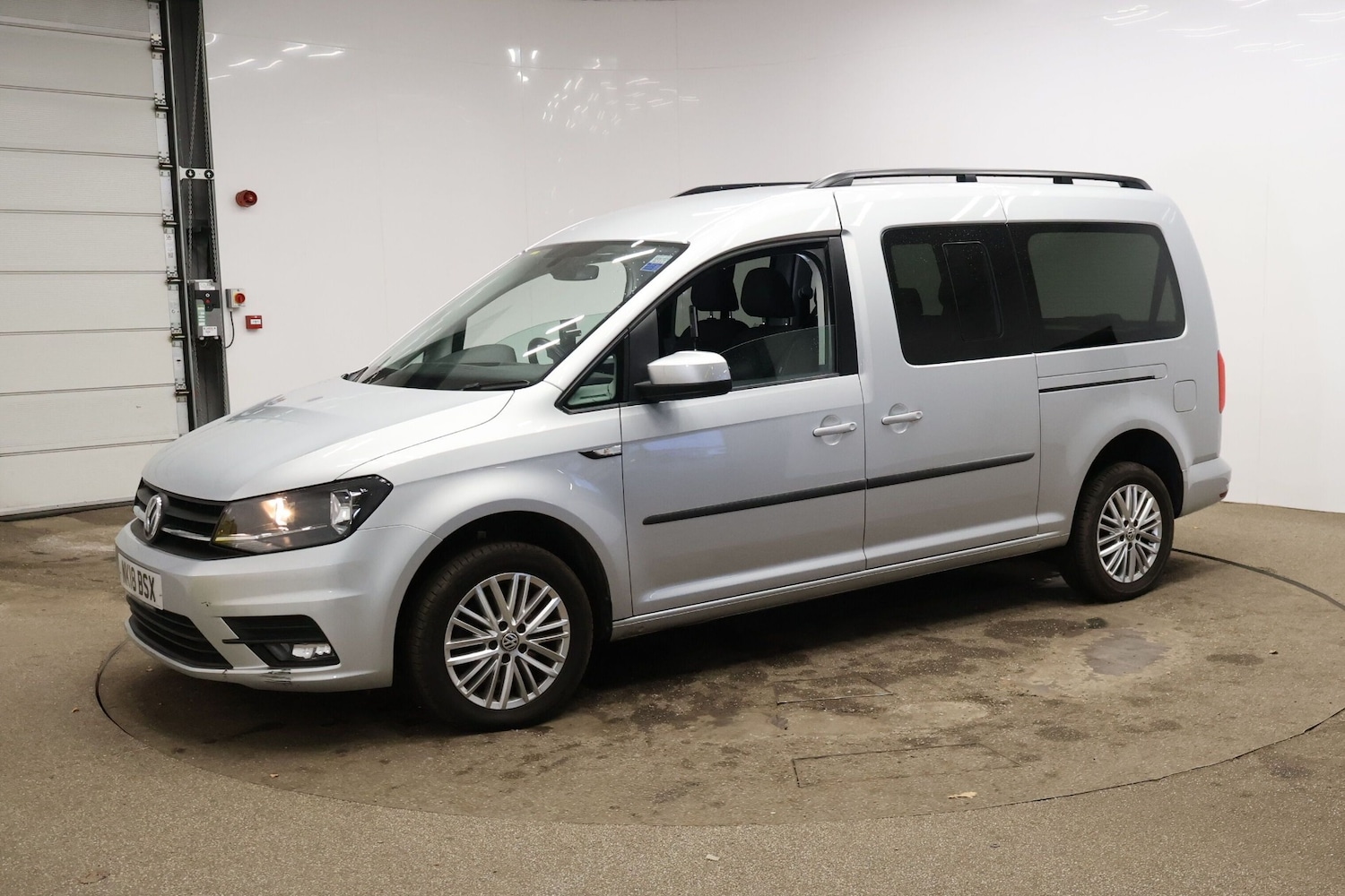 Used Volkswagen Caddy Maxi Life 2018 for sale - 77125987: Photo 5