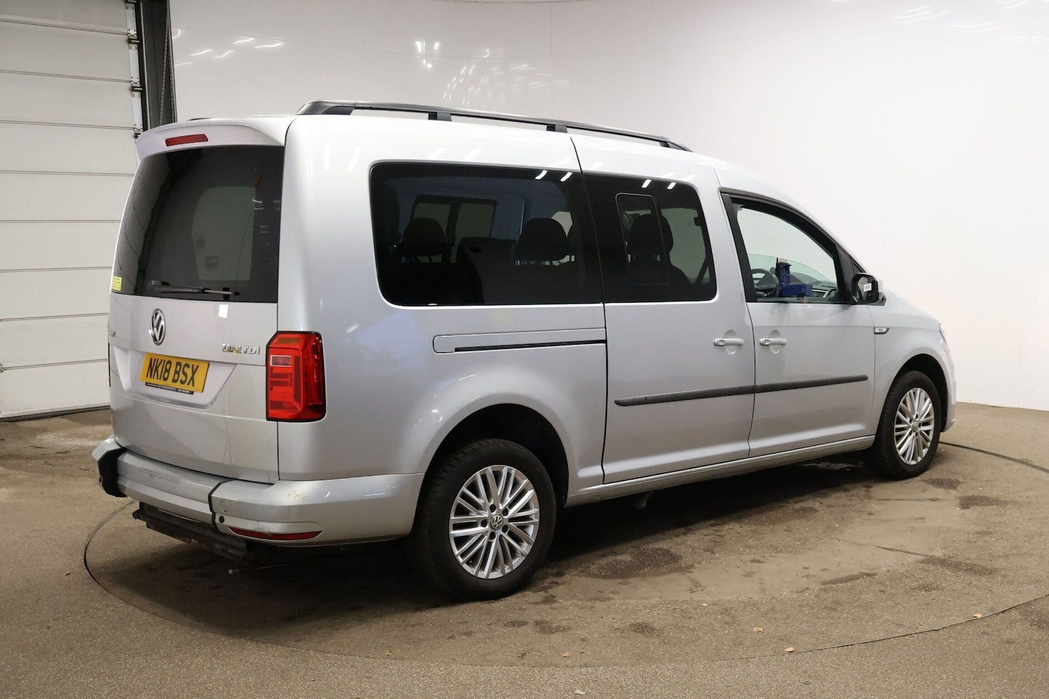 Used Volkswagen Caddy Maxi Life 2018 for sale - 77125987: Photo 8