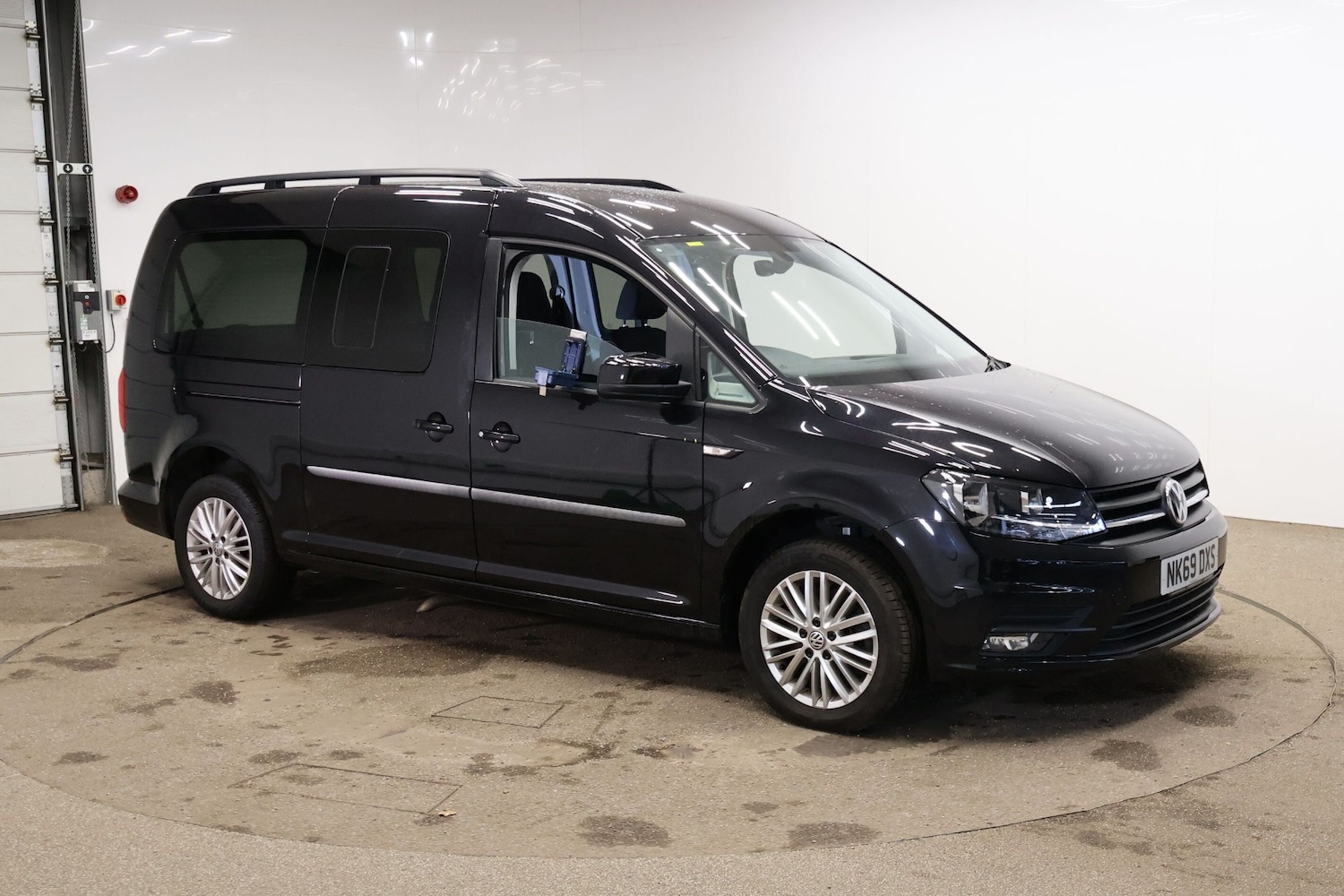 Used Volkswagen Caddy Maxi Life 2019 for sale - 76706651: Photo 1