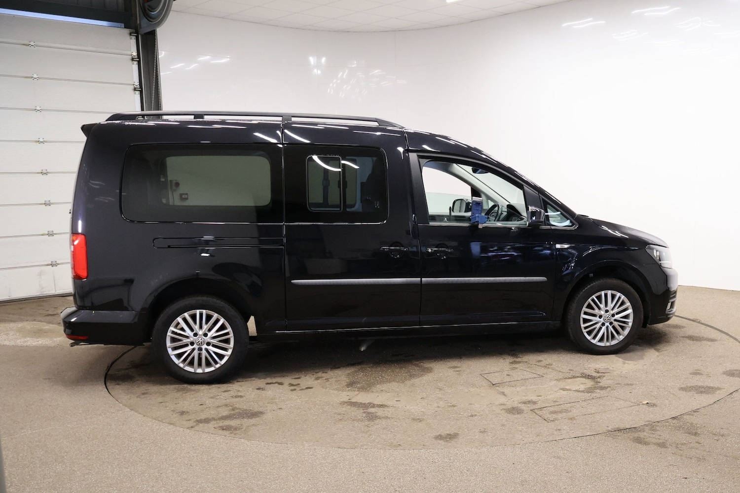 Used Volkswagen Caddy Maxi Life 2019 for sale - 76706651: Photo 11