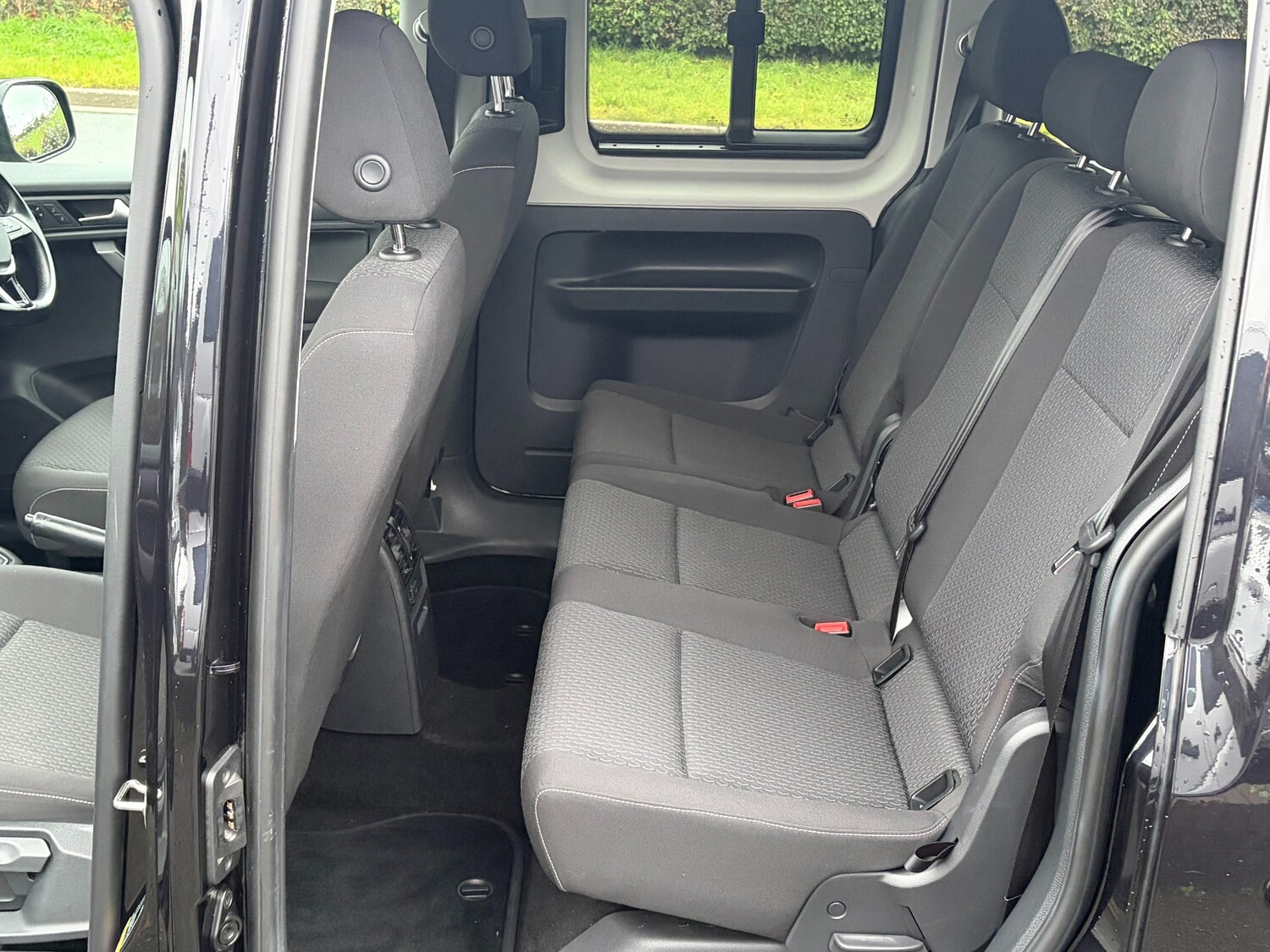 Used Volkswagen Caddy Maxi Life 2019 for sale - 76706651: Photo 15