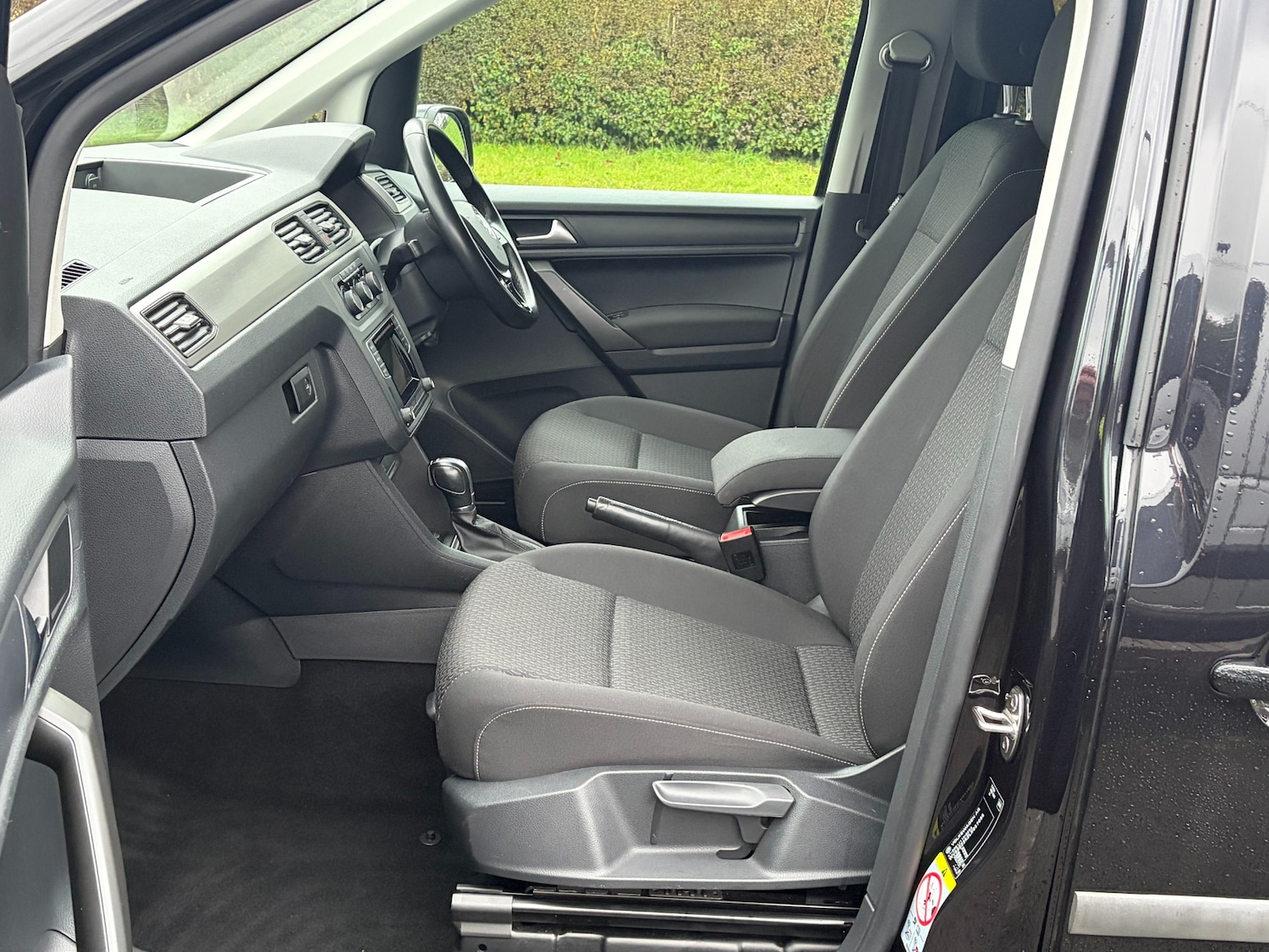 Used Volkswagen Caddy Maxi Life 2019 for sale - 76706651: Photo 19