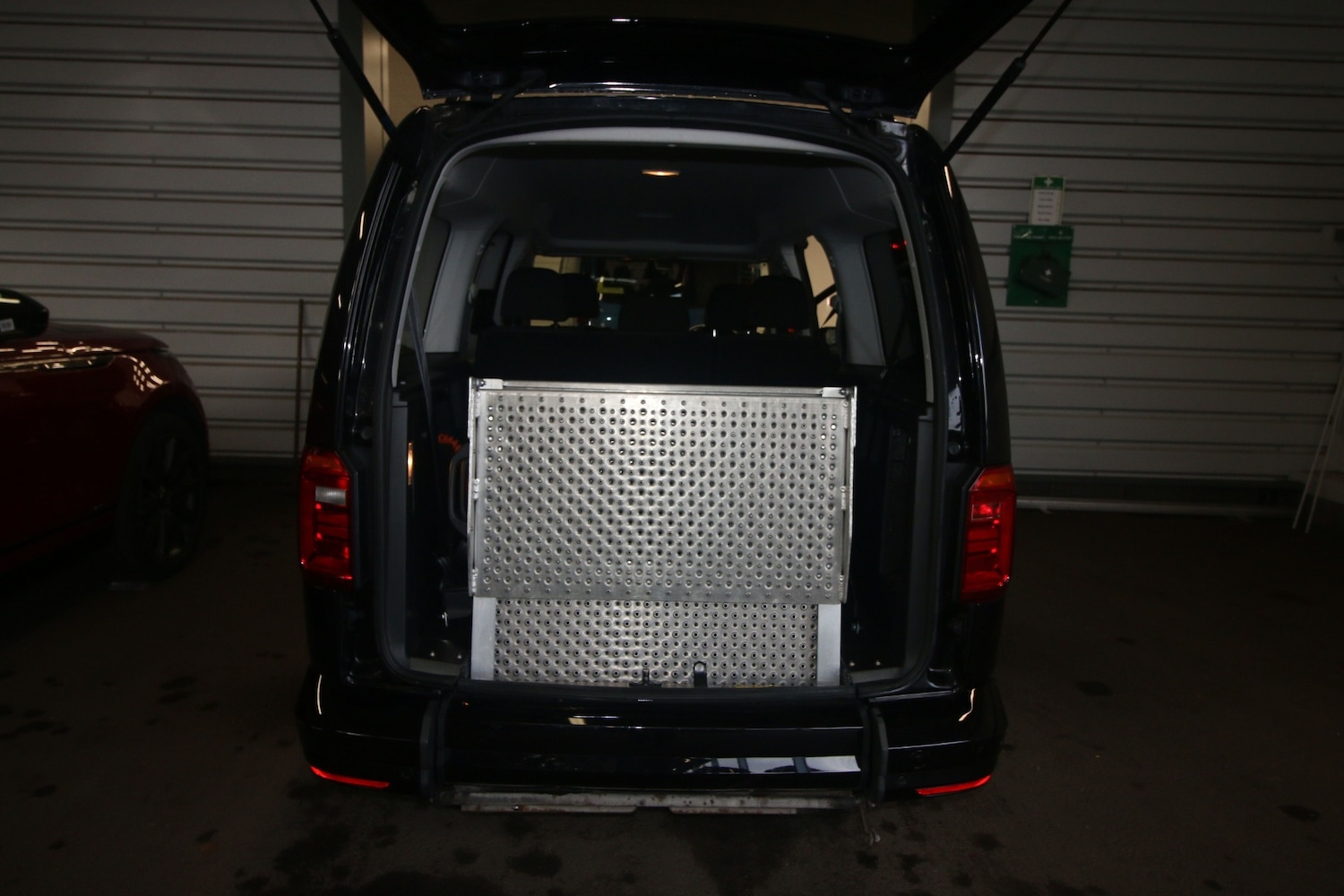 Used Volkswagen Caddy Maxi Life 2019 for sale - 76706651: Photo 2