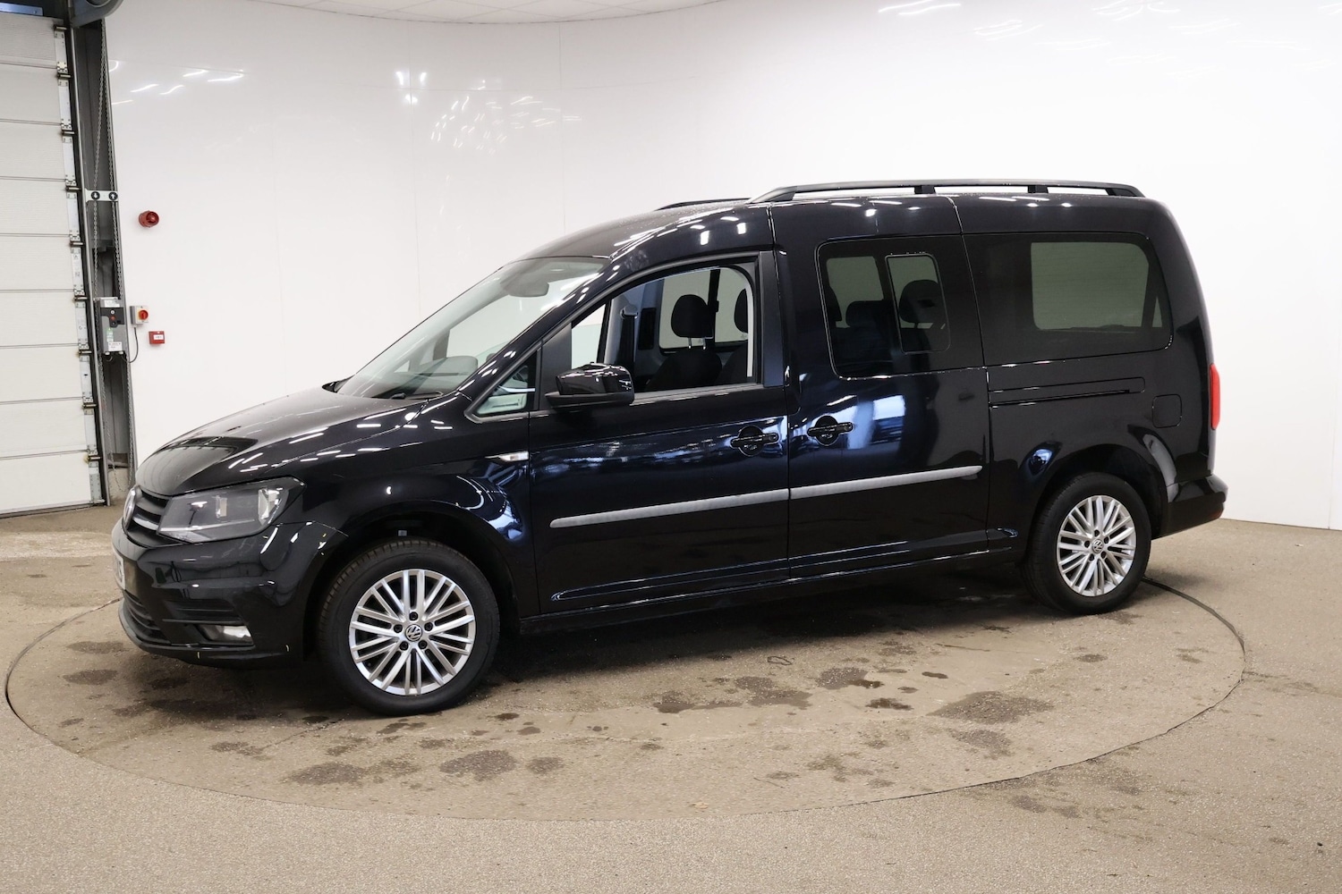 Used Volkswagen Caddy Maxi Life 2019 for sale - 76706651: Photo 5