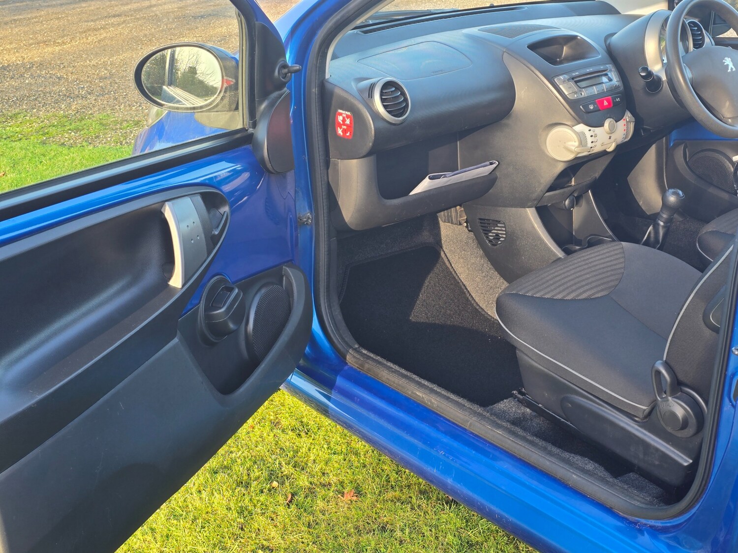 Used Peugeot 107 2013 for sale - 77020179: Photo 9