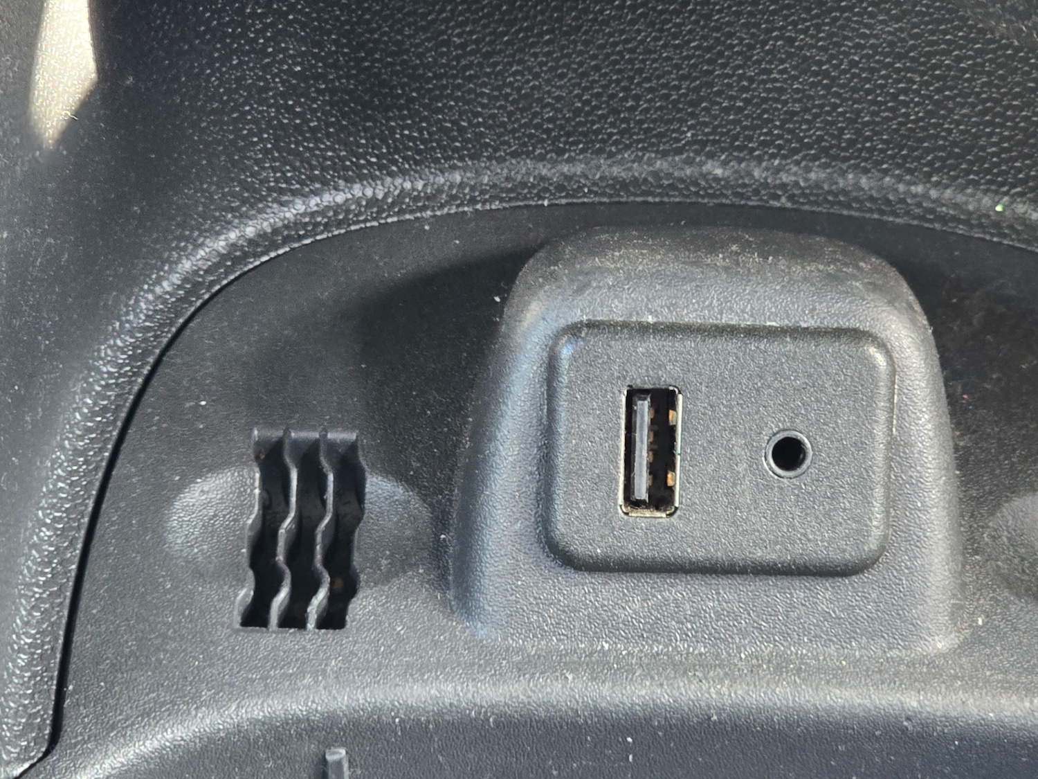 Used Vauxhall Corsa 2014 for sale - 76982590: Photo 20