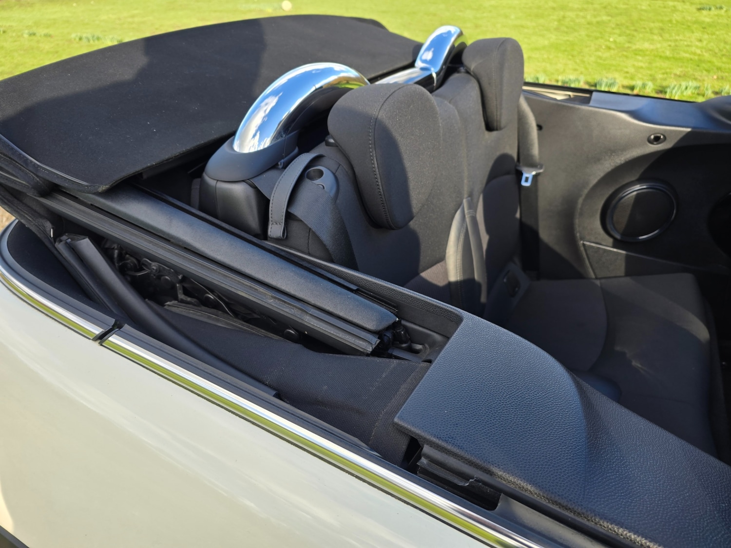 Used MINI Convertible 2011 for sale - 77565525: Photo 44