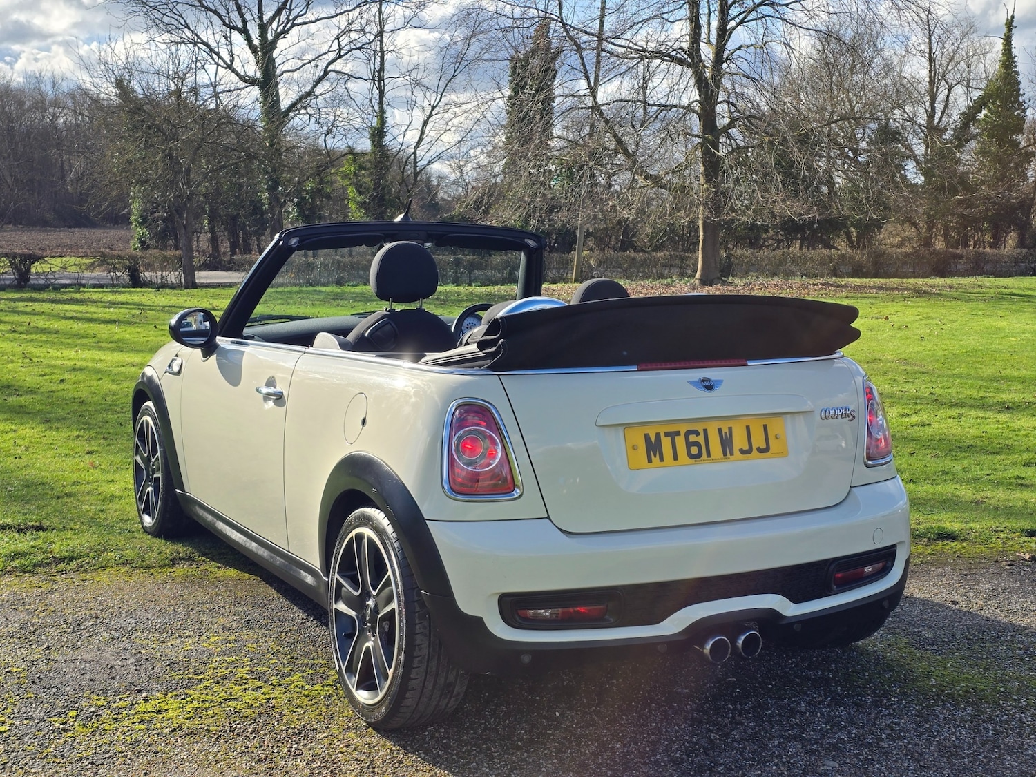 Used MINI Convertible 2011 for sale - 77565525: Photo 5