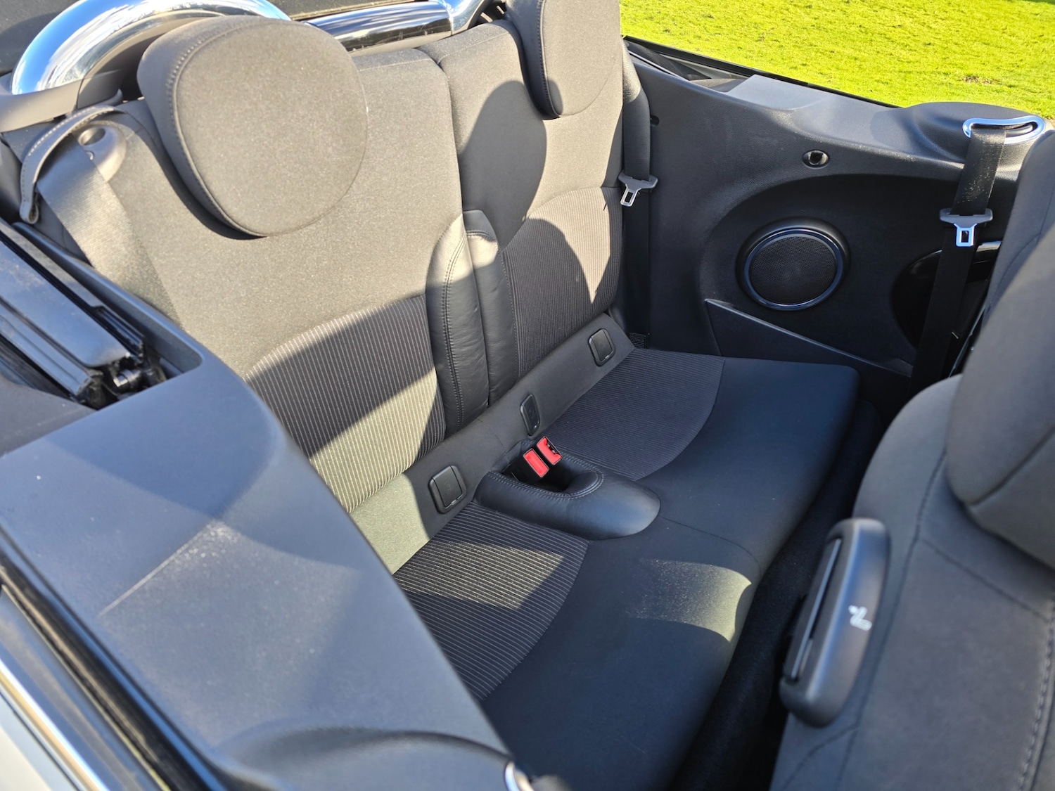 Used MINI Convertible 2011 for sale - 77565525: Photo 8