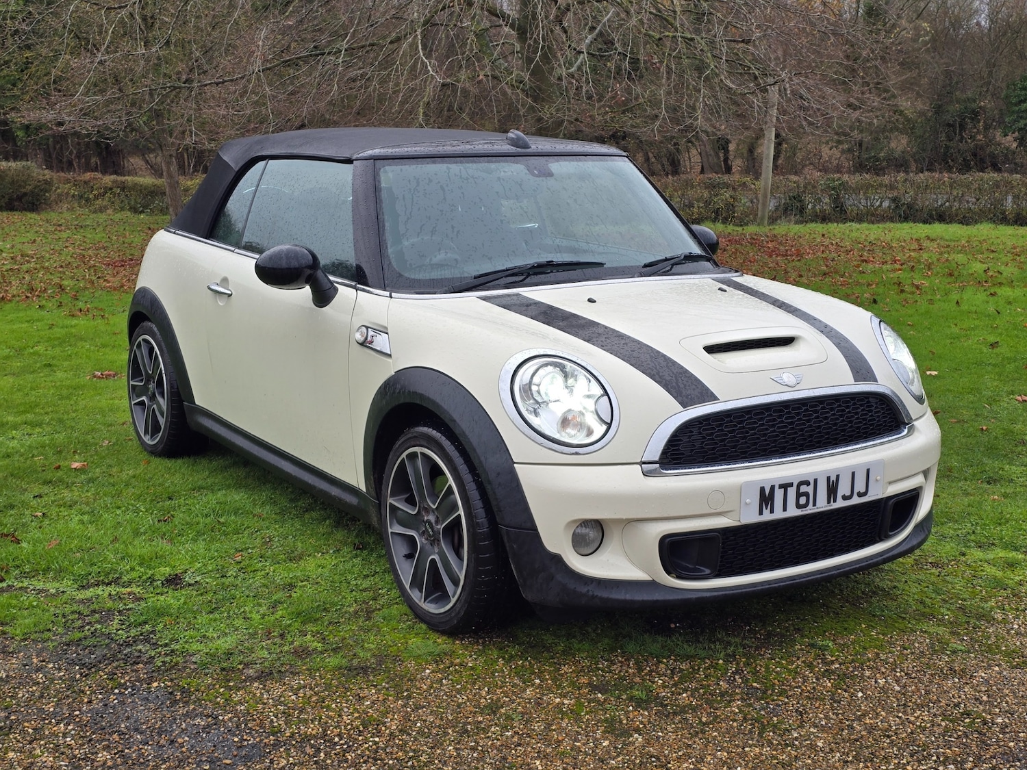 Used MINI Convertible 2011 for sale - 76982613: Photo 1