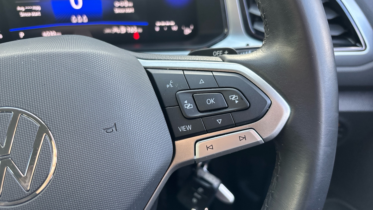 Used Volkswagen T-Roc 2024 for sale - 76340968: Photo 18