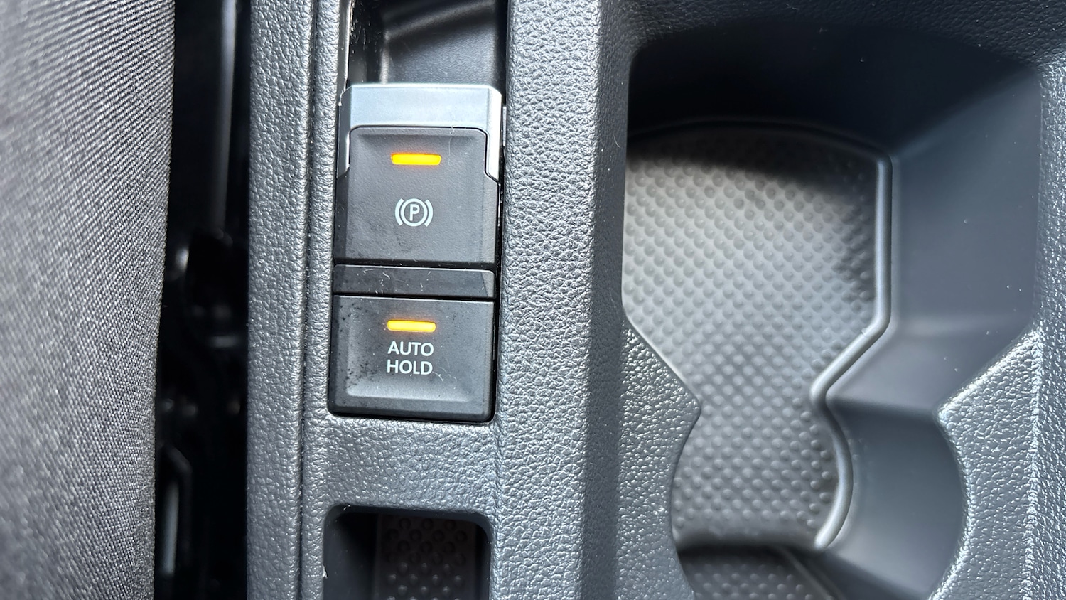 Used Volkswagen T-Roc 2024 for sale - 76340968: Photo 33