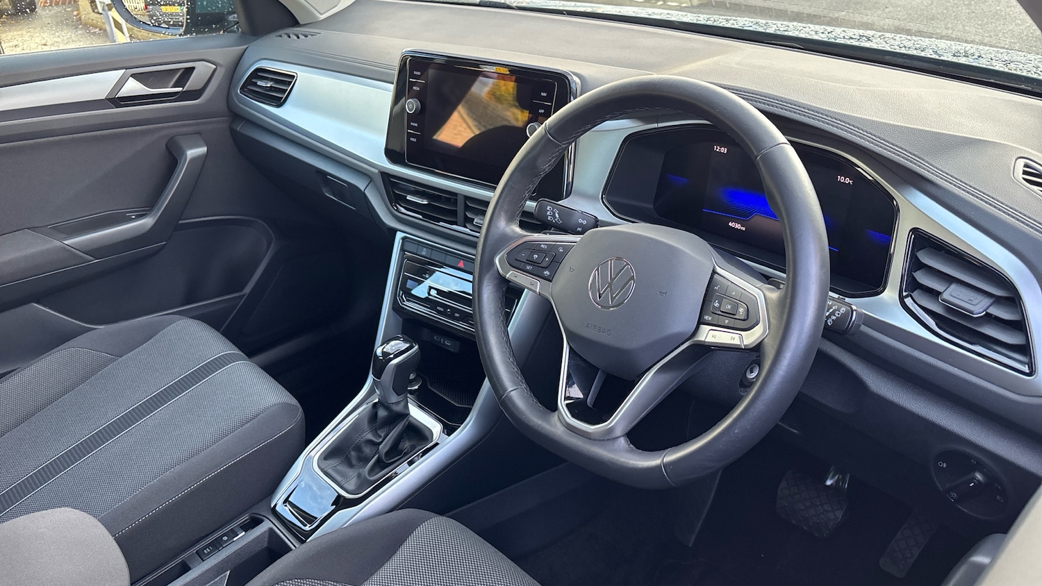Used Volkswagen T-Roc 2024 for sale - 76340968: Photo 6