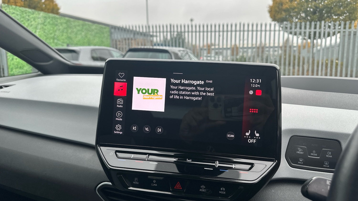 Used Volkswagen ID.3 2023 for sale - 76517898: Photo 12