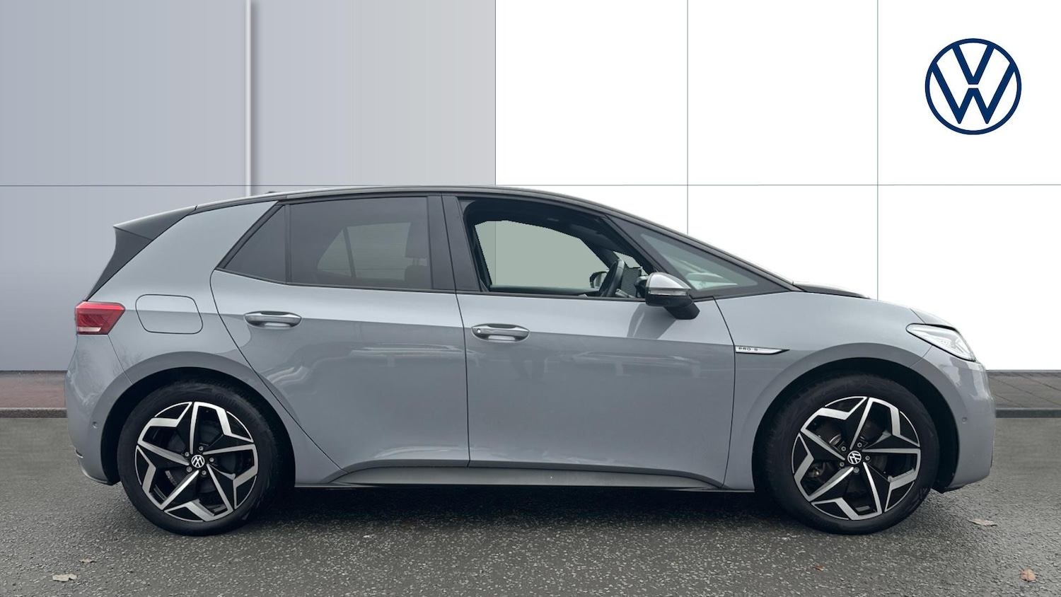 Used Volkswagen ID.3 2023 for sale - 76517898: Photo 4