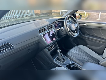 Used Volkswagen Tiguan 2024 for sale - 77961675: Photo