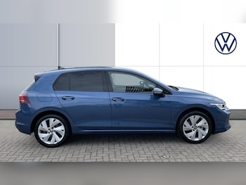 Used Volkswagen Golf 2024 for sale - 75367052: Photo