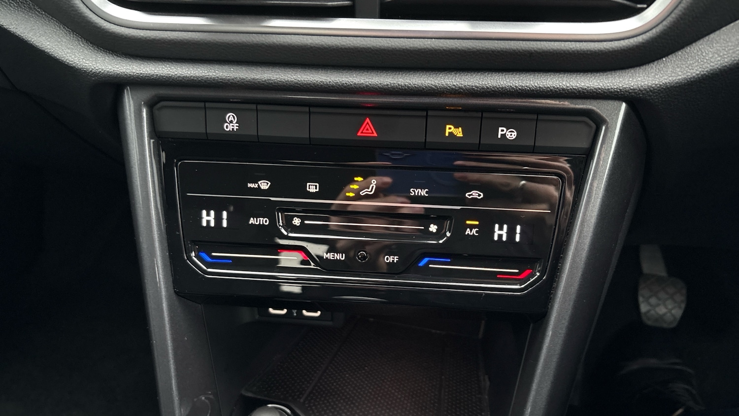 Used Volkswagen T-Roc 2023 for sale - 77460189: Photo 13