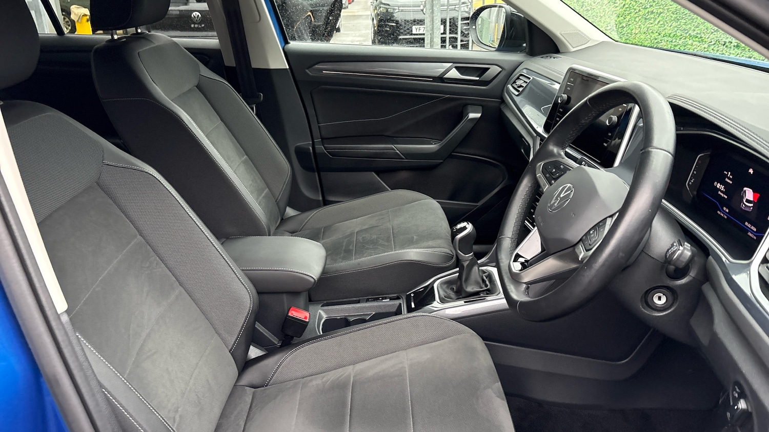 Used Volkswagen T-Roc 2023 for sale - 77460189: Photo 15