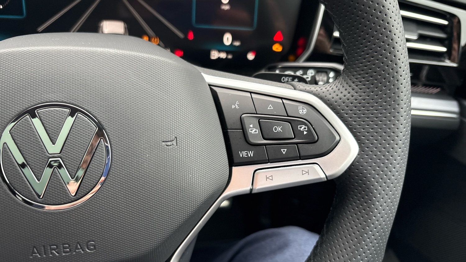 Used Volkswagen Touareg 2025 for sale - 77247774: Photo 18