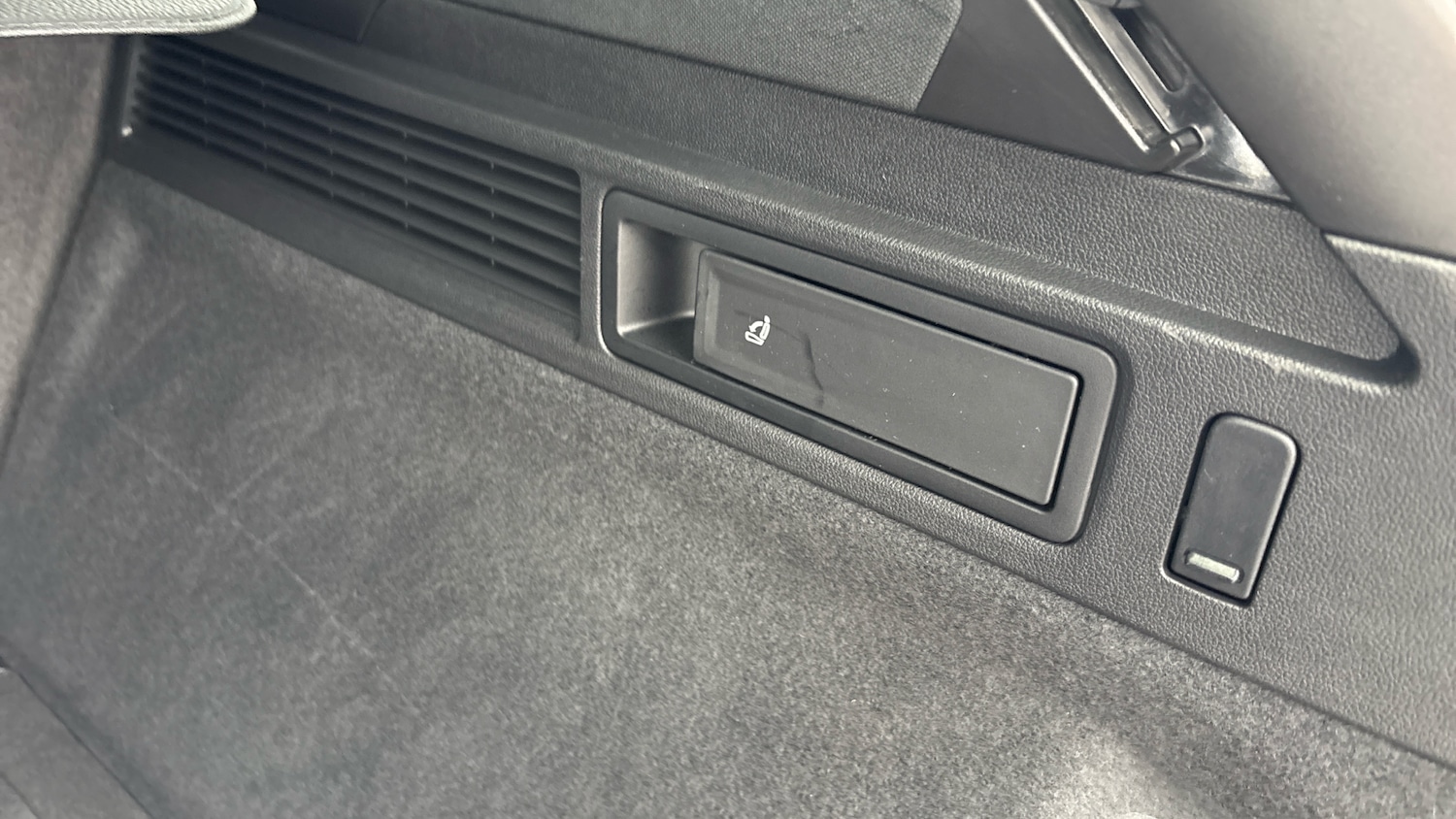 Used Volkswagen Touareg 2025 for sale - 77247774: Photo 22