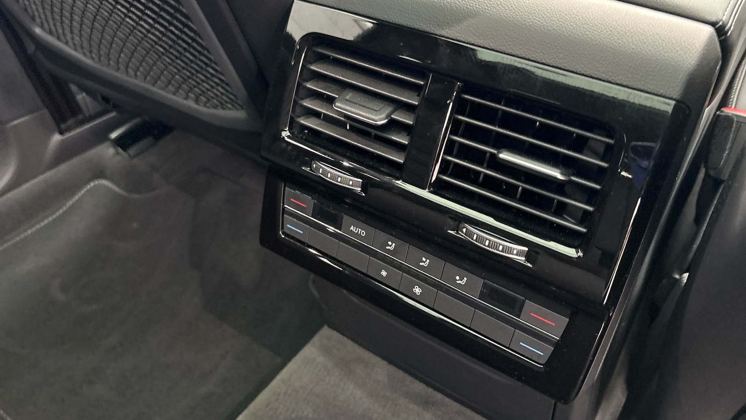 Used Volkswagen Touareg 2025 for sale - 77247774: Photo 27