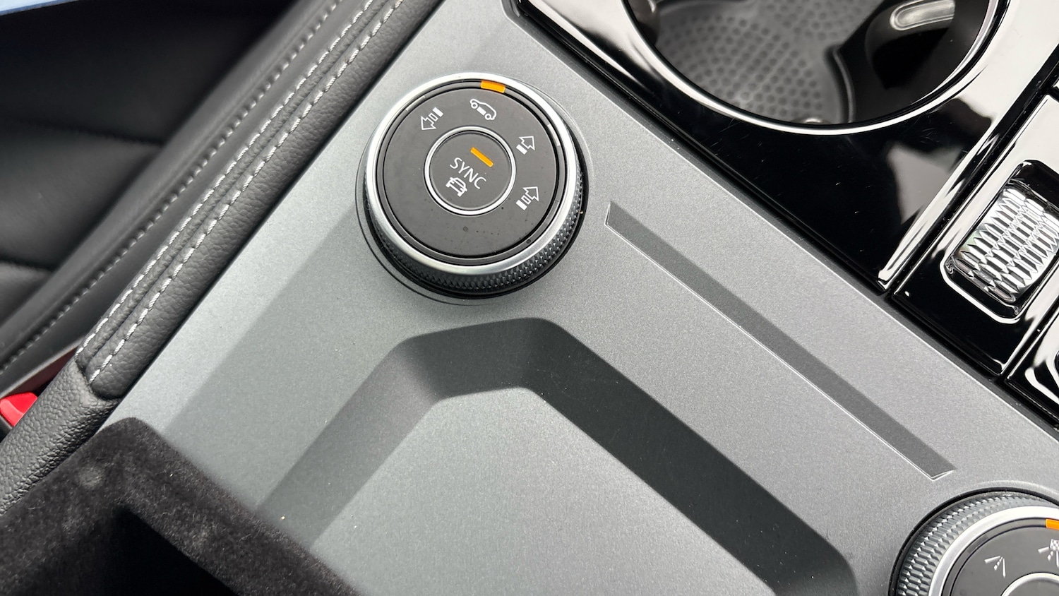 Used Volkswagen Touareg 2025 for sale - 77247774: Photo 44