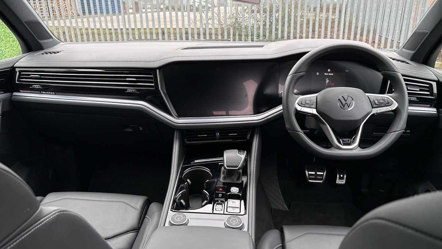 Used Volkswagen Touareg 2025 for sale - 77247774: Photo 9