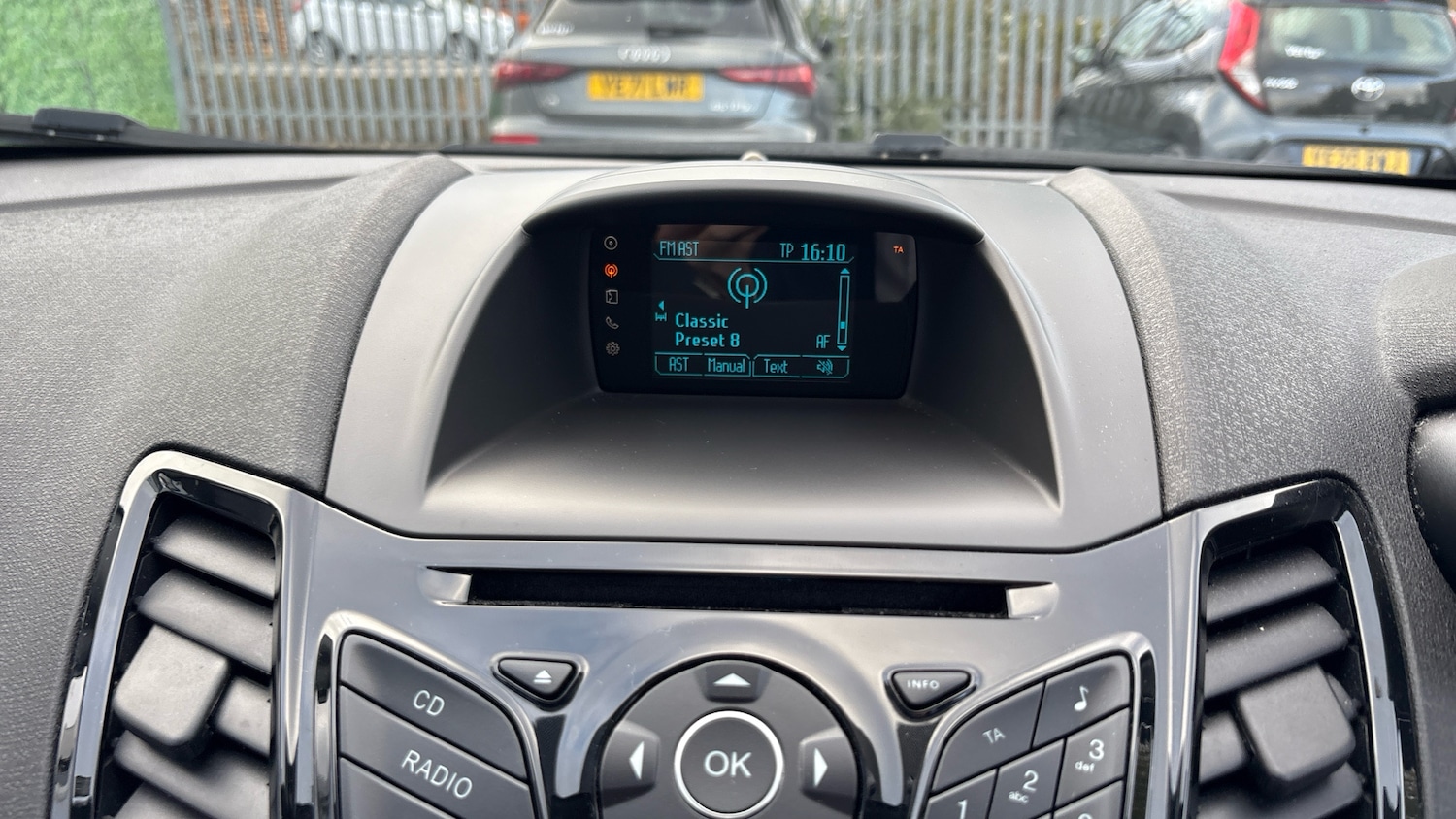 Used Ford Fiesta 2015 for sale - 76426234: Photo 12