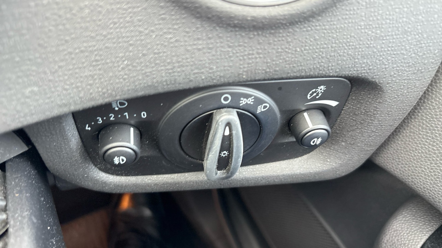 Used Ford Fiesta 2015 for sale - 76426234: Photo 34