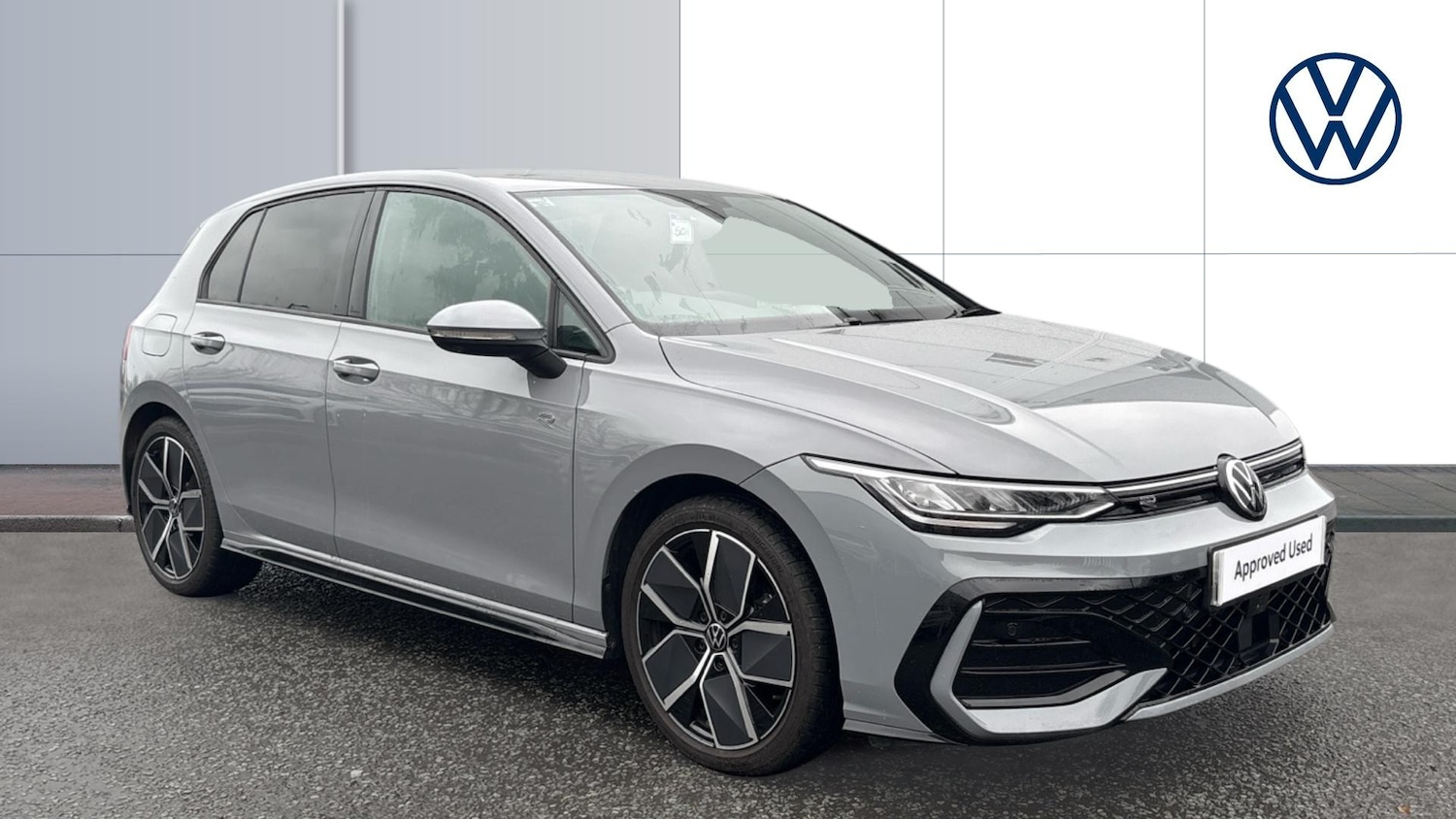 Used Volkswagen Golf 2025 for sale - 77323816: Photo 1