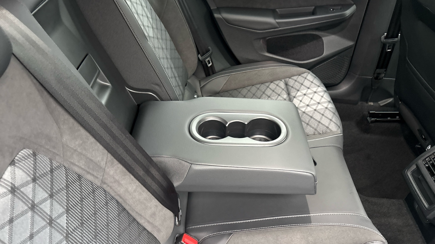 Used Volkswagen Golf 2025 for sale - 77323816: Photo 28