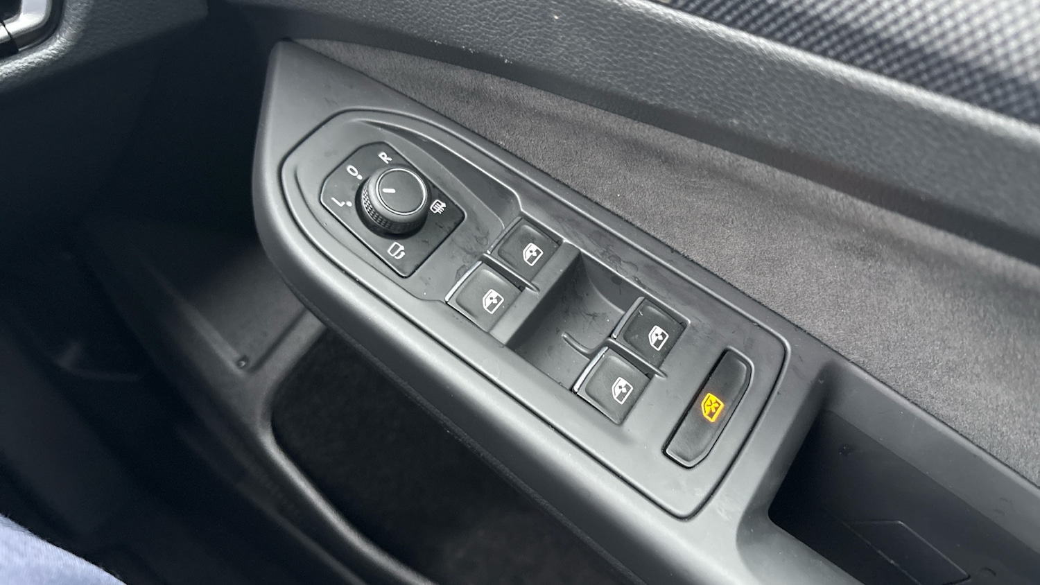 Used Volkswagen Golf 2025 for sale - 77323816: Photo 35