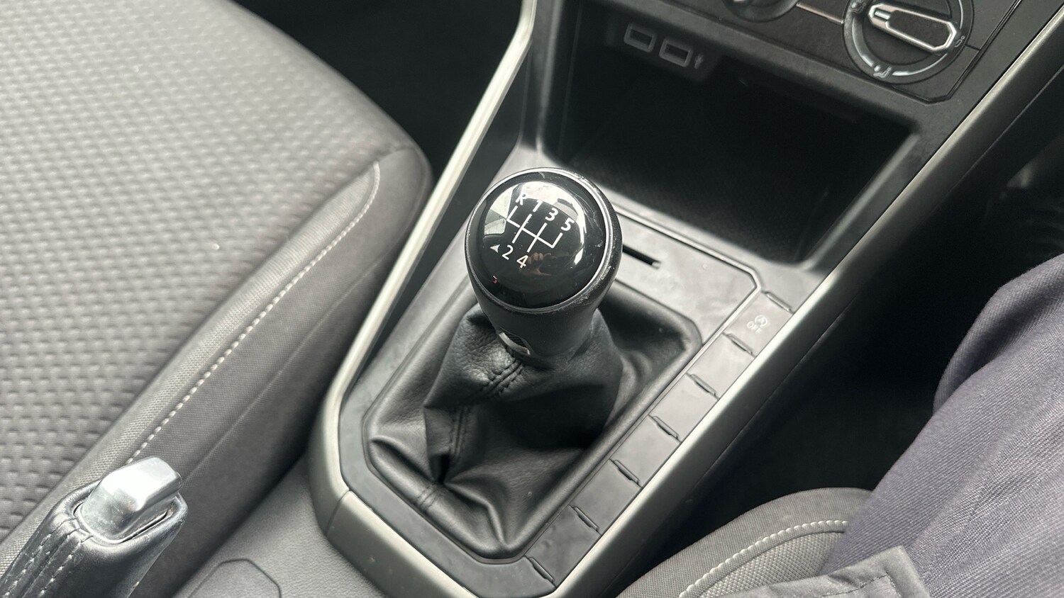 Used Volkswagen Polo 2019 for sale - 76252260: Photo 14
