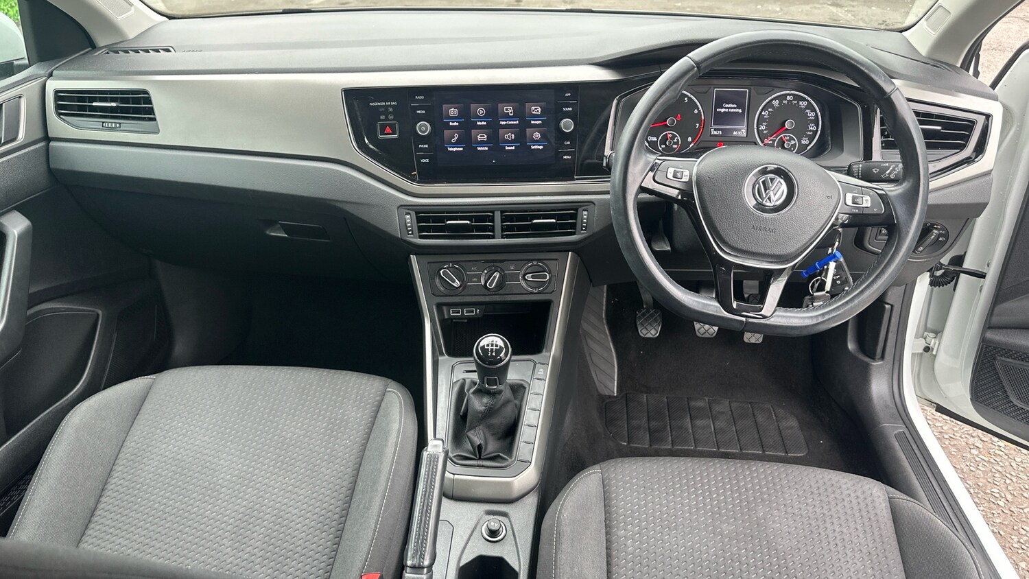 Used Volkswagen Polo 2019 for sale - 76252260: Photo 9