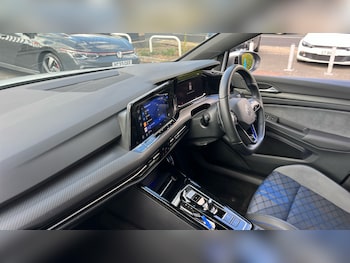 Used Volkswagen Golf 2024 for sale - 79329866: Photo