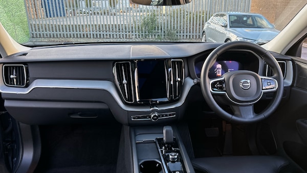 Used Volvo XC60 2023 for sale - 76193790: Photo 10