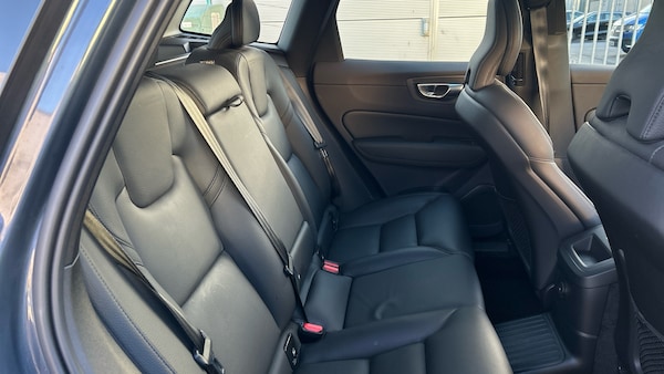 Used Volvo XC60 2023 for sale - 76193790: Photo 16