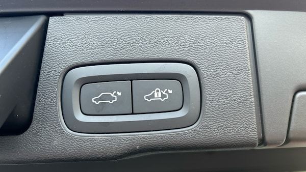 Used Volvo XC60 2023 for sale - 76193790: Photo 21