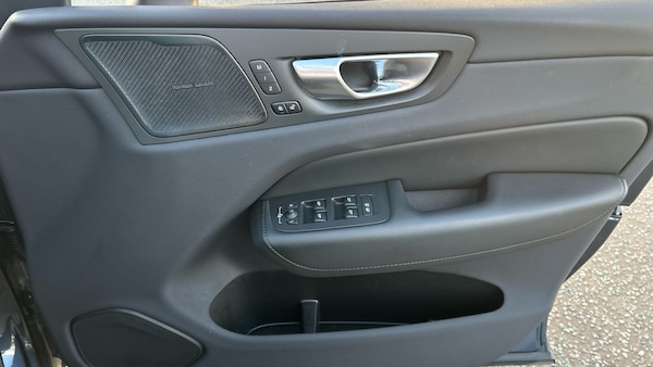 Used Volvo XC60 2023 for sale - 76193790: Photo 25