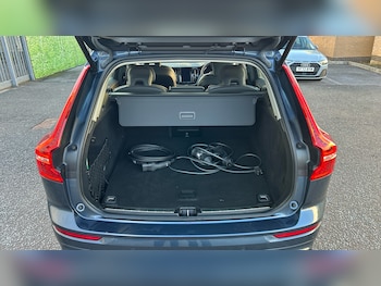 Used Volvo XC60 2023 for sale - 76193790: Photo 4