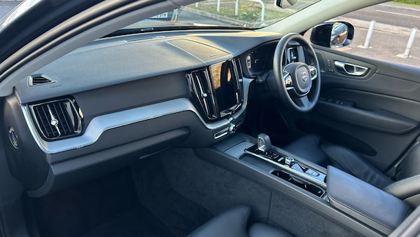 Used Volvo XC60 2023 for sale - 76193790: Photo 9