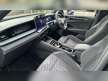 Used Volkswagen Touran 2025 for sale - 77434541: Photo