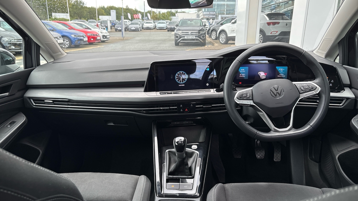 Used Volkswagen Golf 2023 for sale - 76612591: Photo 9