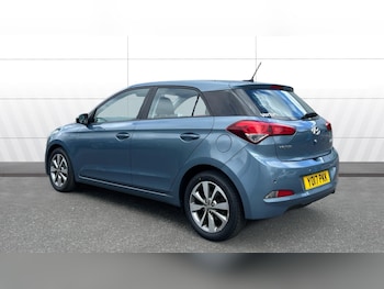 Used Hyundai i20 2017 for sale - 78392342: Photo