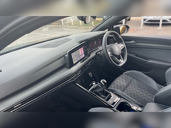 Used Volkswagen Golf 2024 for sale - 75410291: Photo