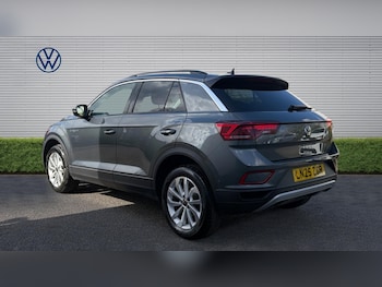 Used Volkswagen T-Roc 2025 for sale - 78378969: Photo