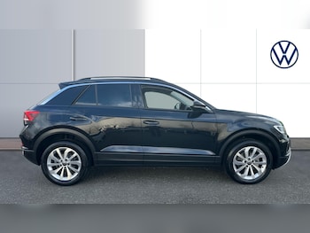 Used Volkswagen T-Roc 2025 for sale - 76892856: Photo